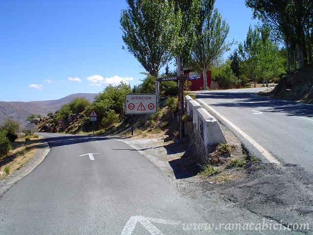 Cruce donde enlazamos con la carretera de Collado de las Sabinas